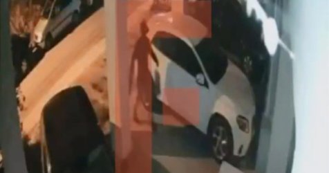 «Σοκ στη Θεσσαλονίκη: Η στιγμή που ο δράστης τοποθετεί τον εκρηκτικό μηχανισμό στο σπίτι του Σάββα Αναστασιάδη (Βίντεο)»
