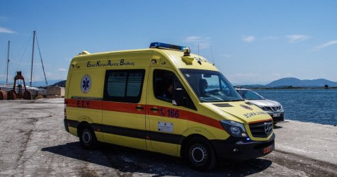 Σοβαρό τροχαίο στη Ζάκυνθο: «Γουρούνα» συγκρούστηκε με τουριστικό λεωφορείο – Διασωληνωμένος νεαρός τουρίστας