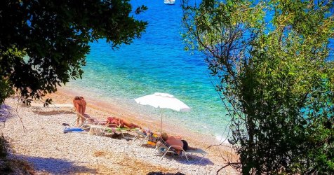 Καιρός: Στους 34 βαθμούς ο υδράργυρος, πού θα βρέξει αύριο