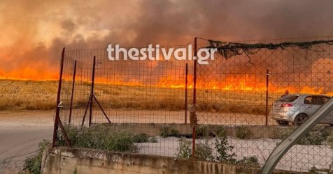 Φωτιά στη Θεσσαλονίκη – Μήνυμα από το 112 στο Ωραιόκαστρο