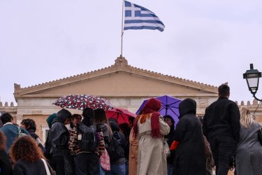 Πριν τον… καύσωνα, κακοκαιρία στη μισή χώρα: Πού θα βρέχει