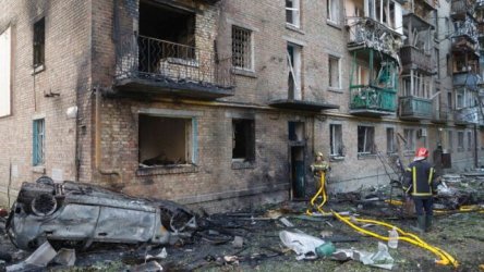 Η Ρωσία σφυροκοπά ανελέητα το Κίεβο: Πάνω από 40 πύραυλοι και 120 drones – Η μεγαλύτερη πυραυλική επίθεση από την αρχή του πολέμου (Εικόνες & Βίντεο)