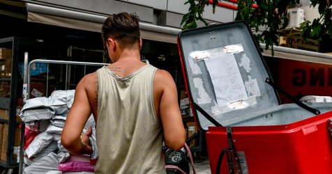 Καύσωνας: Υποχρεωτικά Μέτρα Προστασίας για τους Εργαζόμενους – Τι Πρέπει να Γνωρίζετε