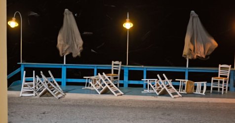 Απότομη κακοκαιρία στην Κέρκυρα: Τα σάρωσε όλα μέσα σε λίγα λεπτά – Βίντεο