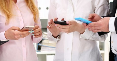 Προσλήψεις «εξπρές» μέσω κινητού τηλεφώνου – Πώς λειτουργεί η νέα εφαρμογή του Υπ. Εργασίας