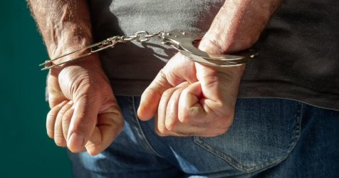 Μεγάλη αστυνομική επιχείρηση στα Χανιά – Στα χέρια των αρχών ιατροδικαστής, τοξικολόγος και γιατρός