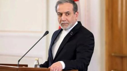 Αραγτσί: Το Ιράν ζητά επιστροφή στον διάλογο για τη σύγκρουση Χούθι – Σαουδικής Αραβίας