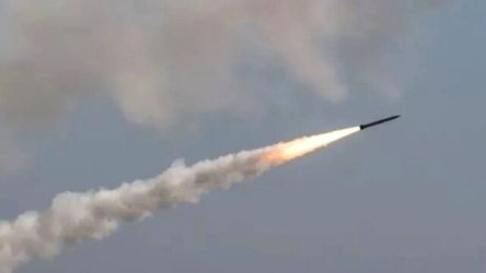 Ιράν: Έπληξε τρία τάνκερ και εκτόξευσε βαλλιστικούς πυραύλους κατά αμερικανικών στόχων – Νέα κλιμάκωση στη Μέση Ανατολή, άνοδος στις τιμές πετρελαίου