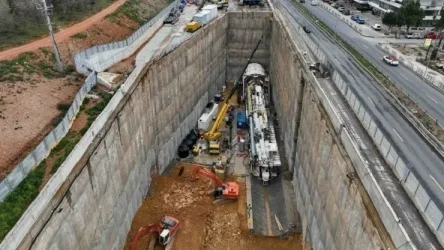 Οι ζημιές στην Κυψέλη από τις εργασίες του μετρό στο επίκεντρο του δημοτικού συμβουλίου της Αθήνας