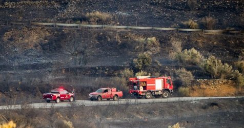 Νέο 112 για τη φωτιά στο Ρέθυμνο: Αναζωπυρώσεις και ριπές 125 χλμ./ώρα – Υπόνοιες για εμπρησμό