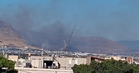Νέα φωτιά στον Ασπρόπυργο – Επιχειρούν εναέρια μέσα