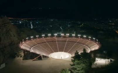 Θέατρο Λυκαβηττού: Πλούσιο πρόγραμμα με συναυλίες και θεατρικές παραστάσεις ως τον Οκτώβριο