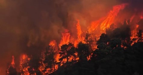 LIVE – Φωτιές τώρα: Εκκενώνεται η Ψάθα, μαίνεται η «mega fire» στο Πόρτο Γερμενό