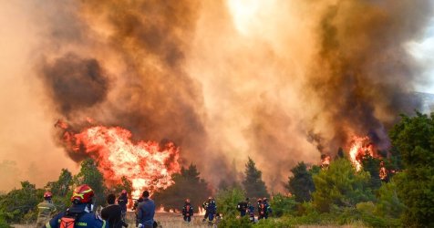 Φωτιά στα Μέγαρα: Ποιοι δρόμοι είναι κλειστοί τώρα