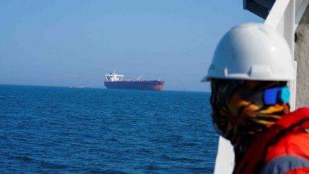 Στενά του Ορμούζ: Έκρηξη κοντά σε δεξαμενόπλοιο στο Ομάν – Δεν υπήρξαν θύματα