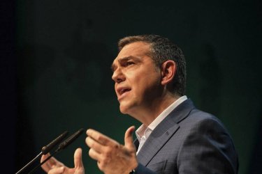 Τσίπρας: Μία τραγωδία ανθρώπινη, περιβαλλοντική, εθνική είναι σε εξέλιξη