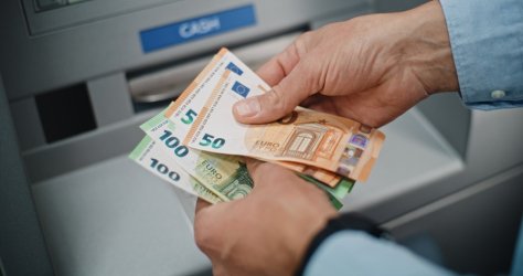 Αυξήσεις στις συντάξεις: Τα ποσά που θα πάρουν οι συνταξιούχοι το 2027