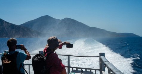 Κρίσιμο τριήμερο με καύσωνα και θυελλώδη μελτέμια: Οι περιοχές με 40άρια και υψηλό κίνδυνο φωτιάς