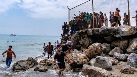 Στα χαρακώματα Ισπανία & Ιταλία λόγω Θέουτα: Η κυβέρνηση Σάντσεθ ανακοίνωσε και αυτή  ελέγχους στα σύνορα,  η Ρώμη “δεν δέχεται τελεσίγραφα” (Βίντεο)