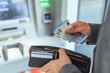 Συντάξεις Σεπτεμβρίου και επιδόματα: Πότε οι πληρωμές