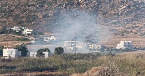 Υπό έλεγχο η φωτιά στη Μικρή Βίγλα της Νάξου