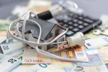 Εκτοξεύονται οι τιμές ρεύματος στην Ευρώπη, τι θα γίνει στην Ελλάδα