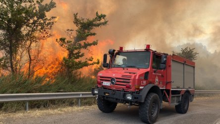 Καιρός: Ισχυροί άνεμοι σαρώνουν τη χώρα – Επικίνδυνες οι επόμενες ώρες για φωτιές σε έξι περιοχές