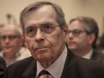 Πέθανε ο πρώην υπουργός Στέφανος Μάνος