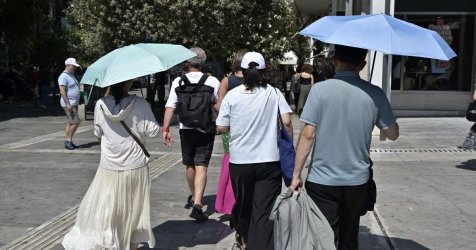 Επιστρέφει η ζέστη, φεύγουν οι άνεμοι και έρχονται καταιγίδες – Ο καιρός της εβδομάδας