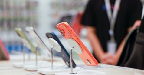 «Χρυσό» το iPhone στην Ελλάδα – Σε ποια χώρα είναι πιο ακριβό