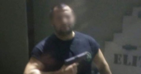 Γυναικοκτονία στη Νέα Σμύρνη: Αυτός είναι ο 48χρονος δράστης – Πόζαρε με όπλα στα social media