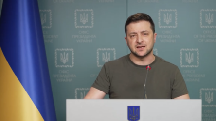 Zελένσκι: Οι εκλογές θα ήταν ένα τσουνάμι που θα διασπάσει τη χώρα