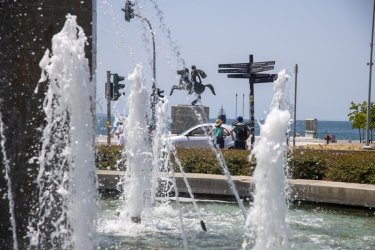 Καμίνι η χώρα: Καύσωνας διαρκείας έως την Τετάρτη – «Καμπανάκι» για πυρκαγιές
