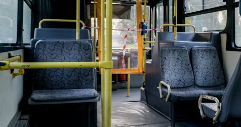 «Θα στη στήσω και θα σε σακατέψω» – Οδηγός λεωφορείου απείλησε ηλικιωμένο επιβάτη για μια παρατήρηση