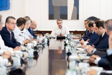 Ακρίβεια, «Ελλάδα 2.0»,  νέα σχολική χρονιά και χωροταξικά στο υπουργικό συμβούλιο