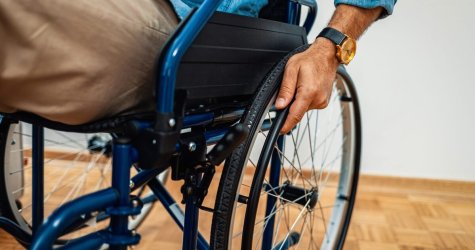 Προσωπικοί Βοηθοί: Όλα όσα πρέπει να ξέρετε για κριτήρια, αμοιβές και δικαιούχους!