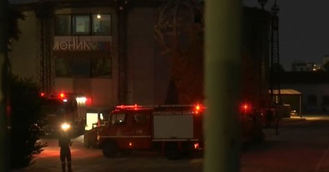 «Φωτιά Σοκ στο Γκάζι: Οι Εγκαταστάσεις του «Αθήνα 9,84» Πλημμυρίζουν από Φλόγες»