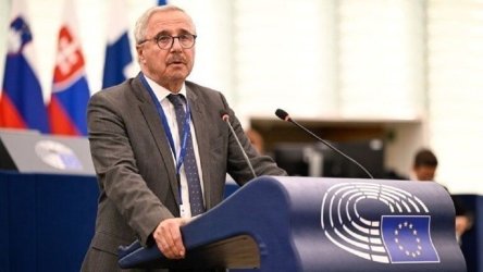 Μανιάτης προς Κομισιόν: «Κυρώσεις για τουρκικές παραβιάσεις στην Αλεξανδρούπολη»