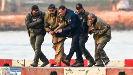 Νικολάς Μαδούρο: Εμφανώς αδυνατισμένος στις πρώτες φωτογραφίες από τη φυλακή – “Ο Θεός είναι μαζί μας”